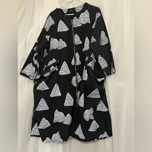 EXOTIC BUTTON-DOWN COLLARLESS ZIP FREE SIZE DRESS. CANDY CORN, GHOST, ABSTRACT